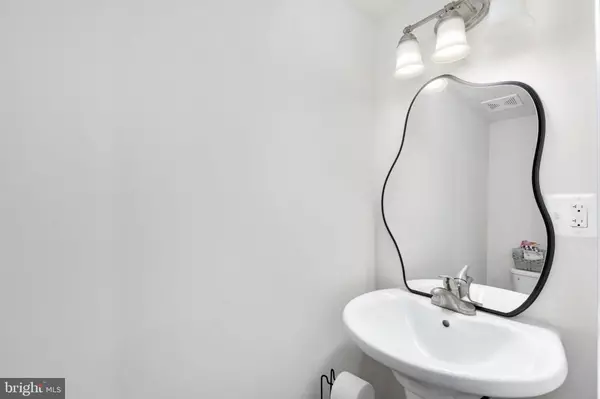 Locust Grove, VA 22508,36032 COYOTE TRL