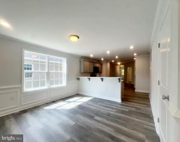 Charles Town, WV 25414,102 WEIRICK ROW