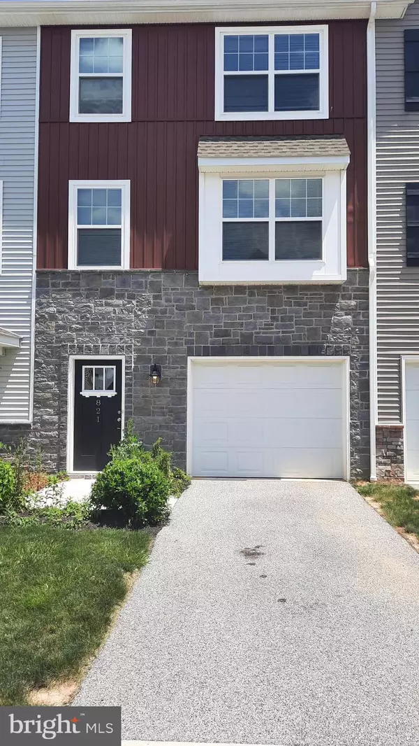 Mechanicsburg, PA 17050,821 ADMIRALS QUAY DR