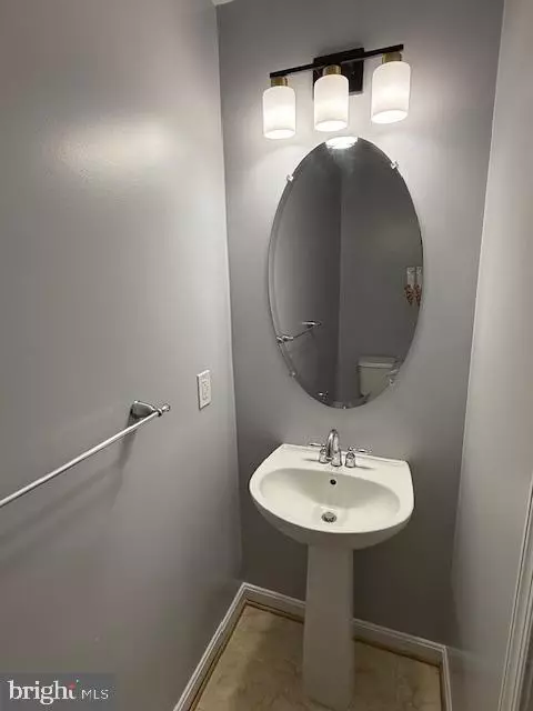 Waldorf, MD 20602,4586 SCOTTSDALE PL