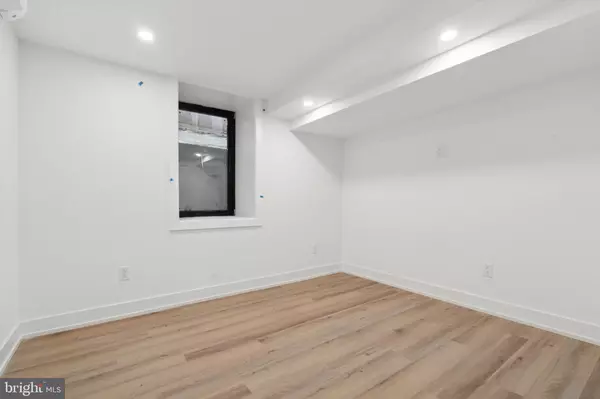 Philadelphia, PA 19123,808 N 3RD ST #17