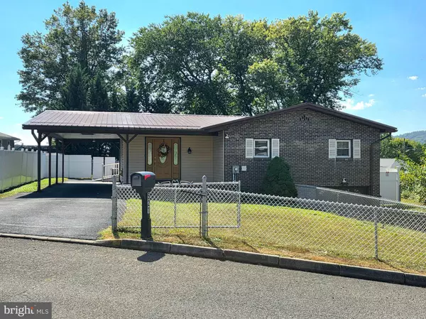 Cumberland, MD 21502,521 E FOURTH ST