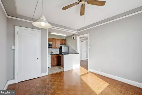 Philadelphia, PA 19103,2031 LOCUST ST #1102