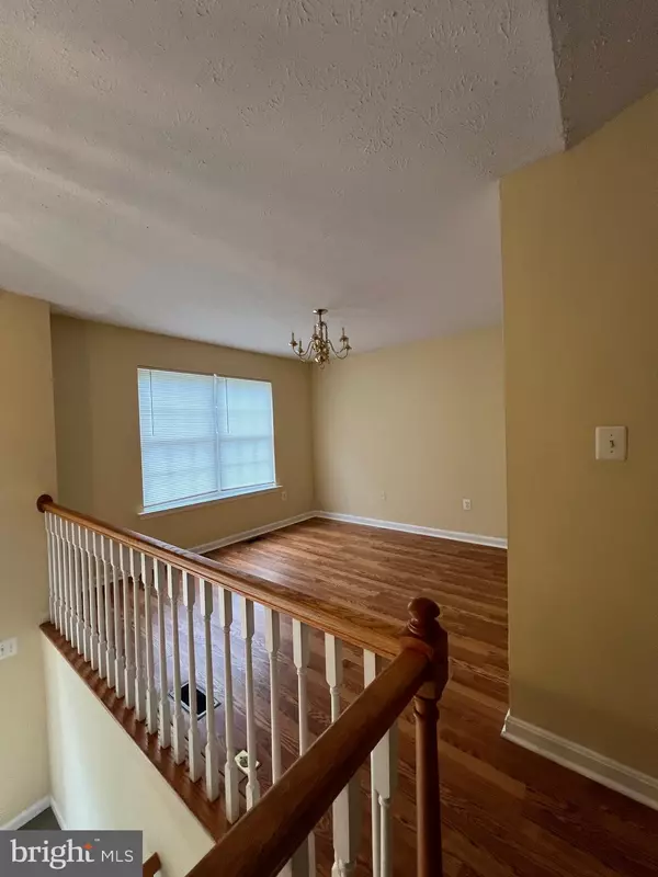 Waldorf, MD 20601,10430 MARK DR