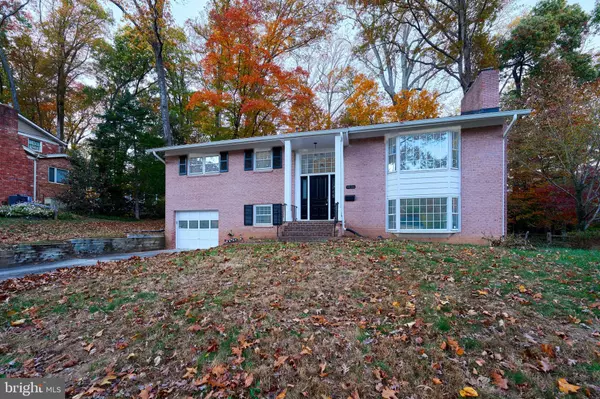 Fairfax, VA 22031,9116 HAMILTON DR