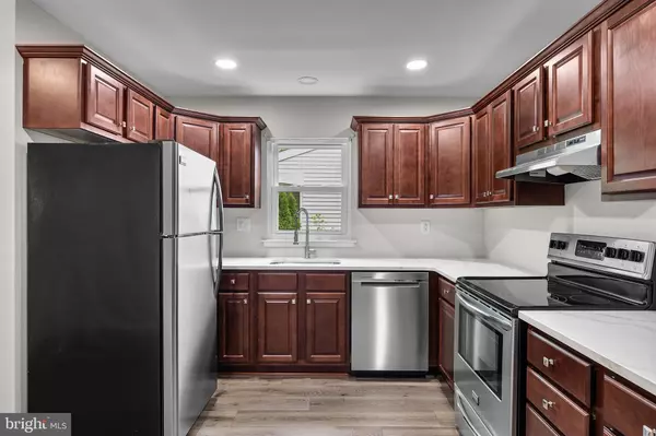 Southampton, NJ 08088,175 HUNTINGTON DR