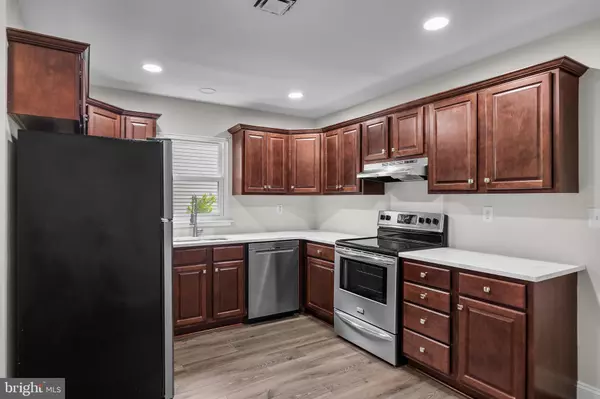 Southampton, NJ 08088,175 HUNTINGTON DR