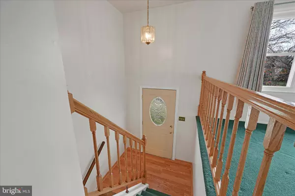 Reading, PA 19605,914 SUELLEN DR