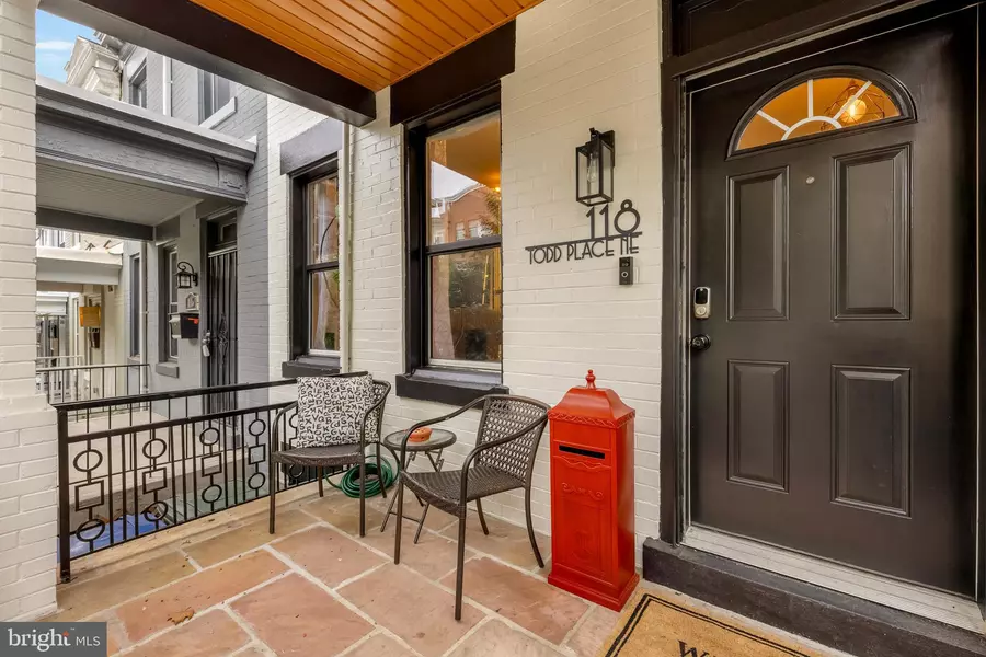 118 TODD PL NE, Washington, DC 20002