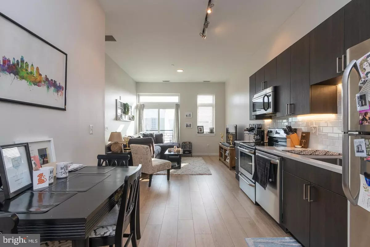 Philadelphia, PA 19123,18 W GIRARD AVENUE #302