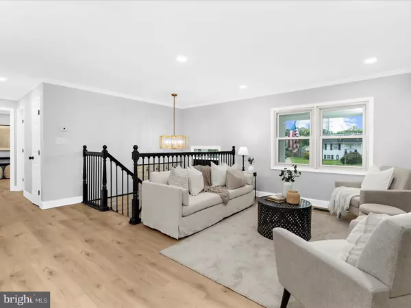 Glen Burnie, MD 21060,906 SILVER MAPLE CT