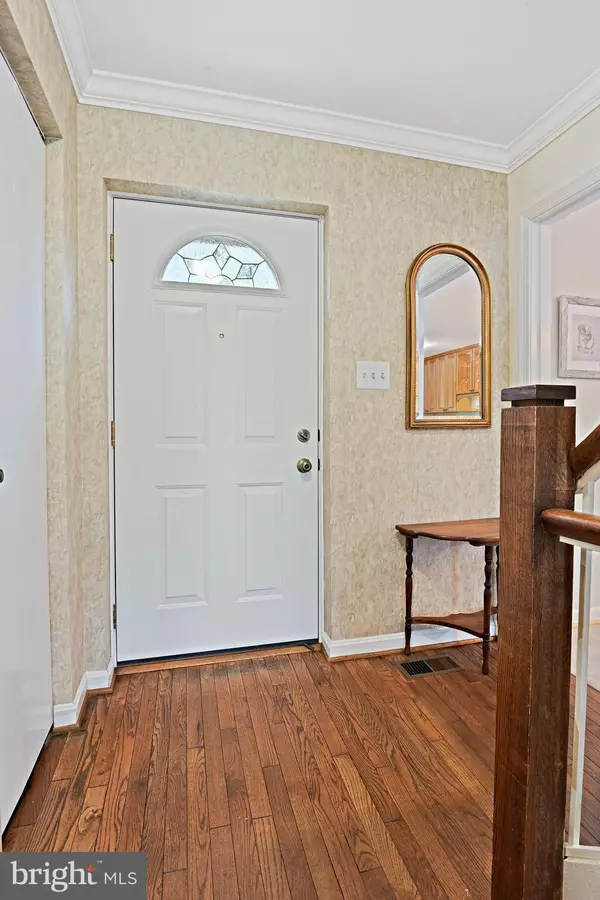 Reston, VA 20191,2180 GOLF COURSE DR
