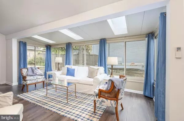 Edgewater, MD 21037,2033 SHORE DR