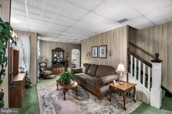 Gloucester City, NJ 08030,614 HUNTER ST