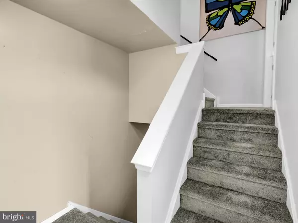 Morgantown, PA 19543,40 CHATHAM DR #40