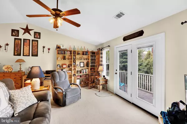 Reading, PA 19604,237-B N 14TH ST