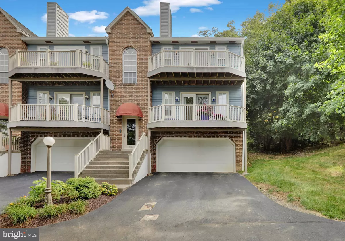 Reading, PA 19604,237-B N 14TH ST