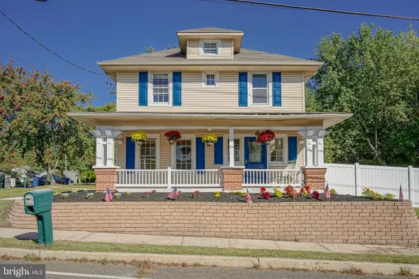 166 E EVESHAM RD, Cherry Hill, NJ 08003