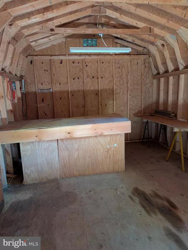 Benton, PA 17814,271 KEARKUFF RD