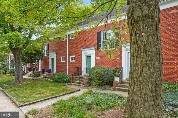 Alexandria, VA 22302,1640 FITZGERALD LN