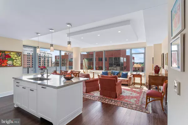 Bethesda, MD 20814,4960 FAIRMONT AVE #807