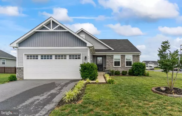 141 NORFOLK LN, Martinsburg, WV 25405