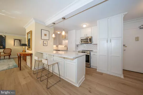 Philadelphia, PA 19103,118 S 21ST ST #311-12