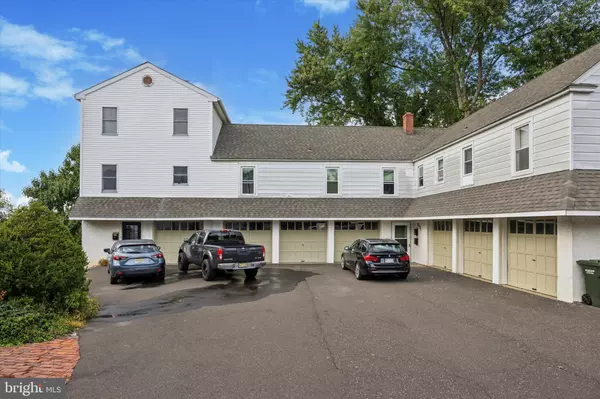 Langhorne, PA 19047,413 N PINE ST