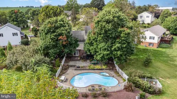 Lancaster, PA 17602,5 BLUEBERRY CIR