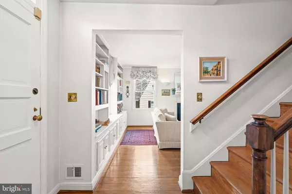 Bethesda, MD 20816,4909 JAMESTOWN CT