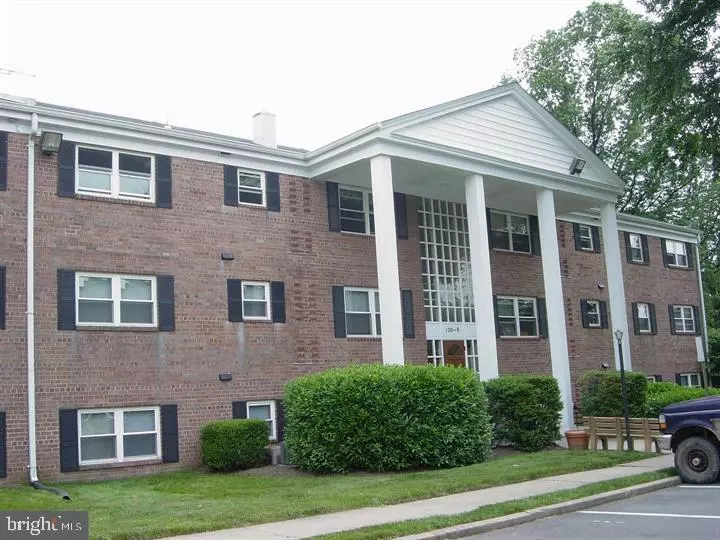 120-8 WASHINGTON ST NE #12, Leesburg, VA 20176