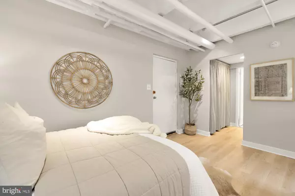 Washington, DC 20036,1514 17TH ST NW #B4