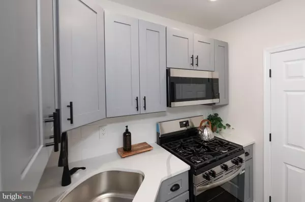 Linwood, PA 19061,1548 WEBER DR