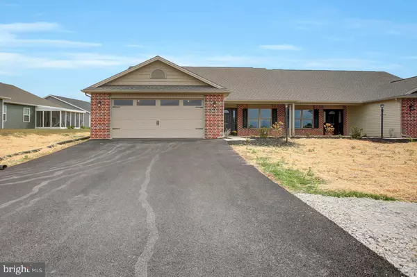 Chambersburg, PA 17202,820 SHADYSIDE DR