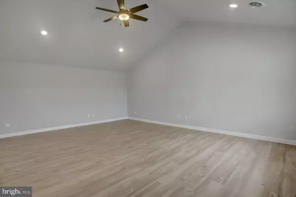 Chambersburg, PA 17202,820 SHADYSIDE DR