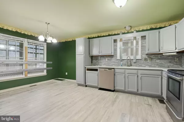 Baltimore, MD 21225,5103 BALLMAN AVE