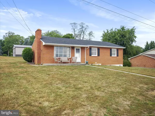 Waynesboro, PA 17268,15621 OAK RD