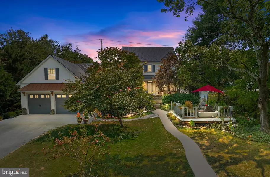 174 MAIN ST, Arendtsville, PA 17303