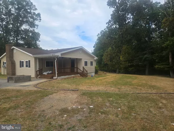 Berkeley Springs, WV 25411,589 S PINE GROVE RD