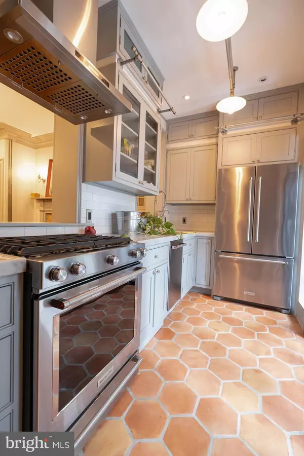 Philadelphia, PA 19107,324 S CAMAC ST