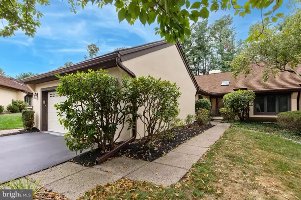 6 STEEPLECHASE LN, Blue Bell, PA 19422