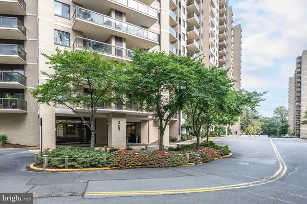 Alexandria, VA 22304,307 YOAKUM PKWY #1808