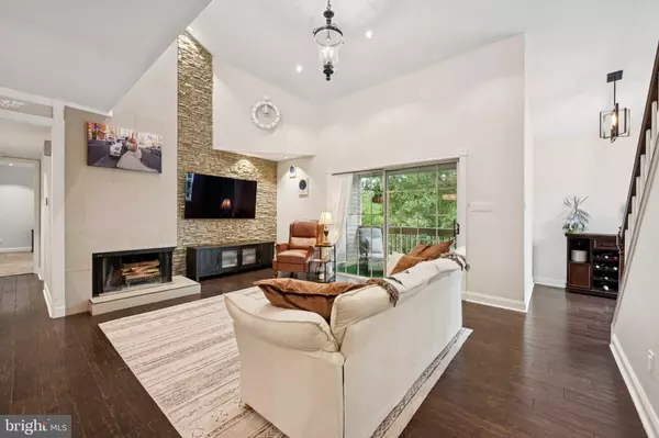 Sewell, NJ 08080,1606 HAWTHORNE CT