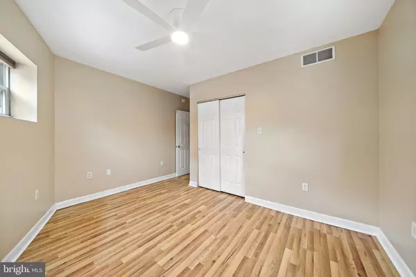 Philadelphia, PA 19147,926 E PASSYUNK AVE #1