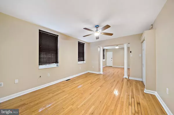 926 E PASSYUNK AVE #1, Philadelphia, PA 19147