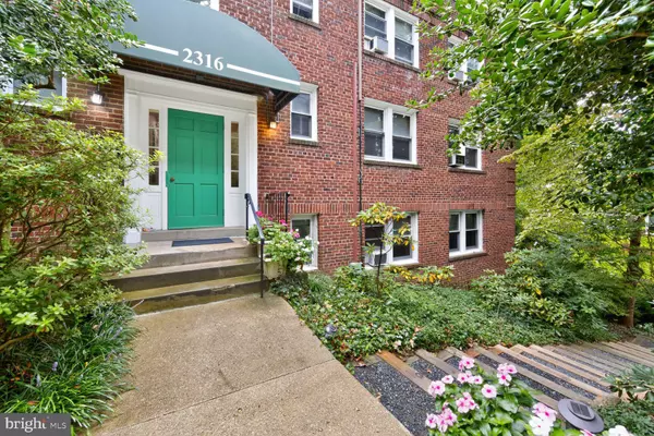 2316 40TH PL NW #103,  Washington,  DC 20007