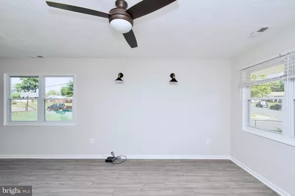 Oxon Hill, MD 20745,735 SHELBY DR