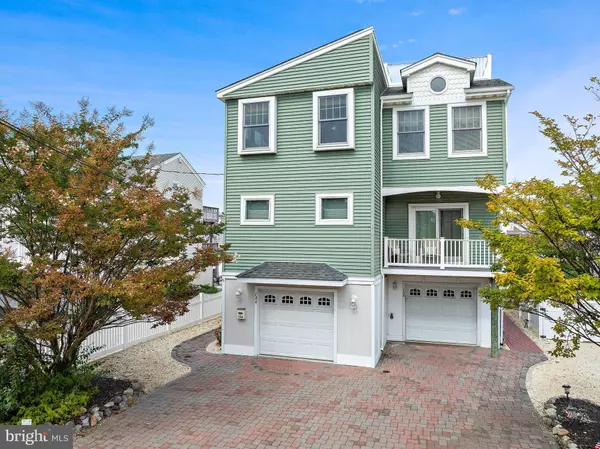 15 W 16TH ST #A, Long Beach Township, NJ 08008
