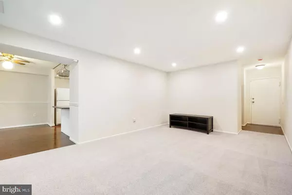 Greenbelt, MD 20770,8409-UNIT 102 GREENBELT RD #8409-102