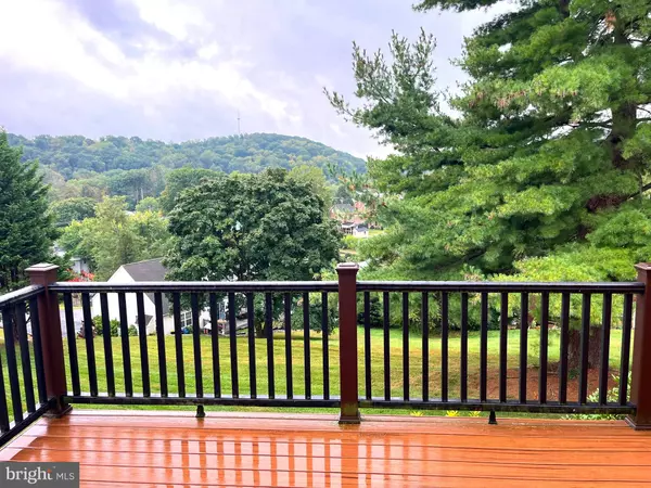 Boyertown, PA 19512,178 POPODICKON DR